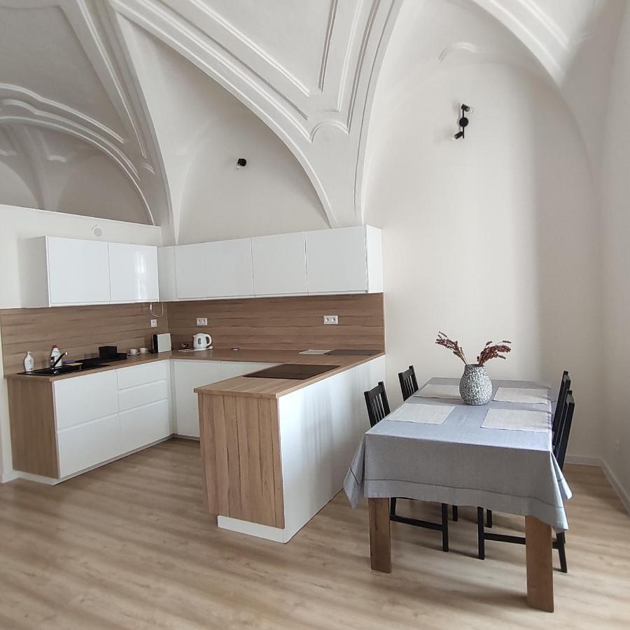 Apartman U Klavdie Banska Bystrica Ngoại thất bức ảnh